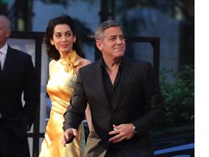 George Clooney i Amal na czerwonym dywanie