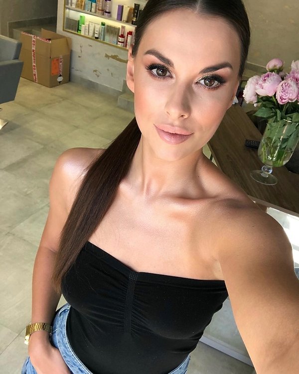 Miss Polonia Agata Biernat Wystartuje W Konkursie Miss World Vivapl 