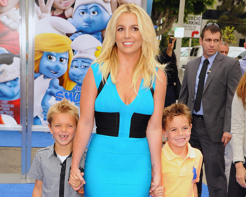Britney Spears z synami, 2013 rok