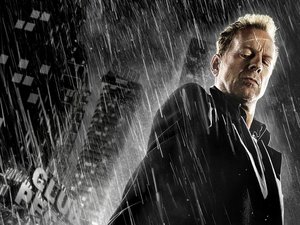 Bruce Willis w filmie Sin City - Miasto grzechu, reż. Robert Rodriguez