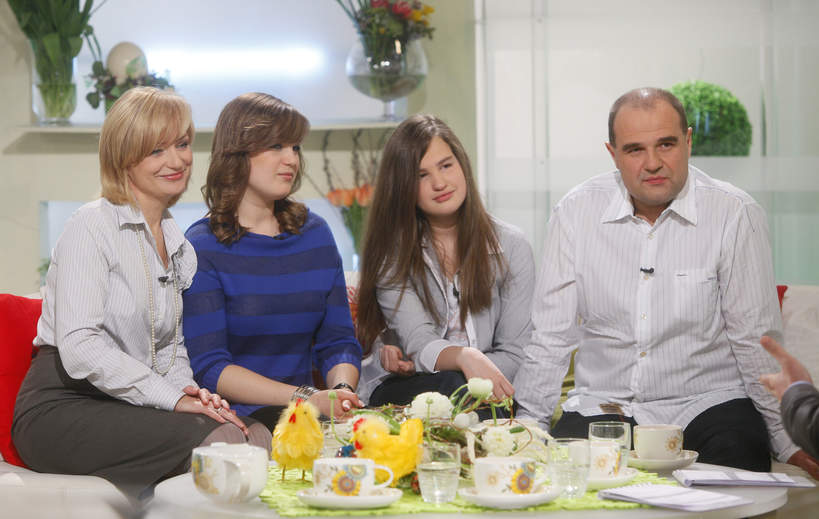 Cezary Żak i Katarzyna Żak z córkami; Aleksandrą i Zuzanną, Pytanie na śniadanie, 2009 rok
