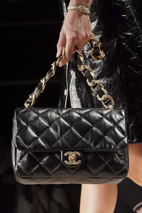 Chanel bag S22 006.jpg
