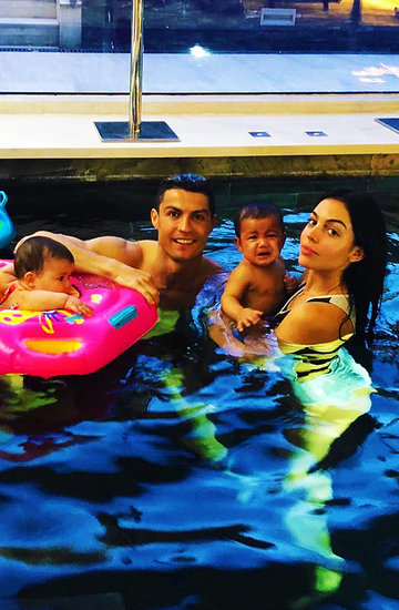 Cristiano Ronaldo i Georgina Rodriquez z dziećmi