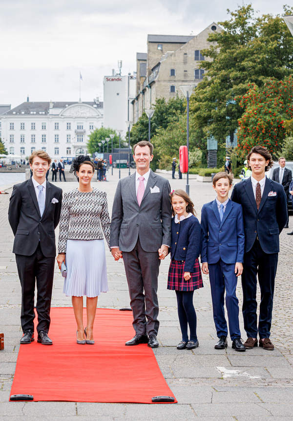 Duńska rodzina królewska, książę Joachim z żoną i dziećmi, 2022