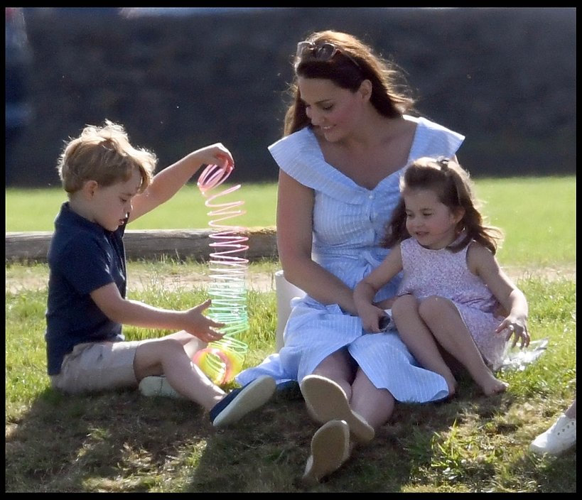 Dzieci księżnej Kate: książę George i księżniczka Charlotte