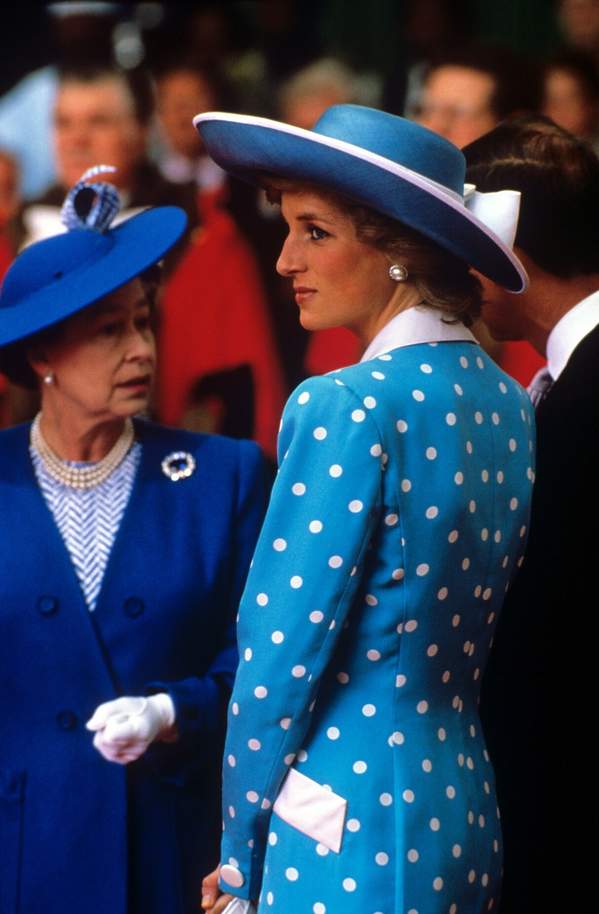 Elżbieta II i księżna Diana - jaka relacja je łączyła?