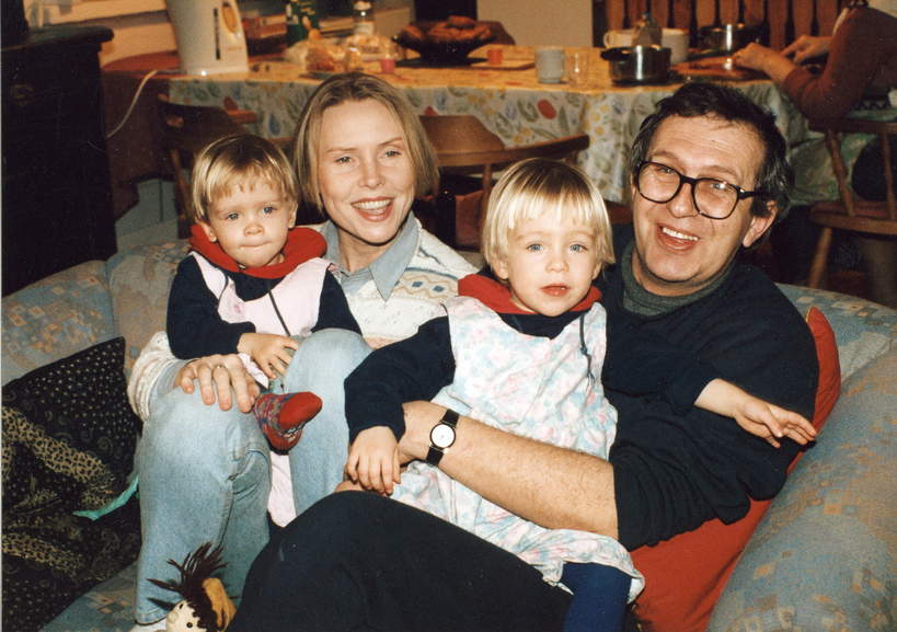  Ewa Błaszczyk, jej córki Ola i Mania oraz mąż Jacek Janczarski, lata 90.