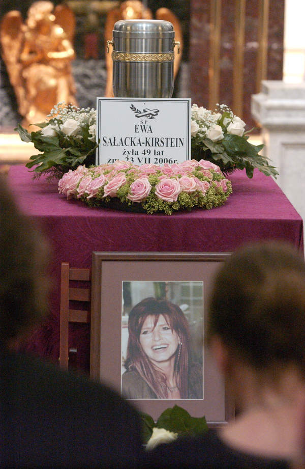 Ewa Sałacka, pogrzeb