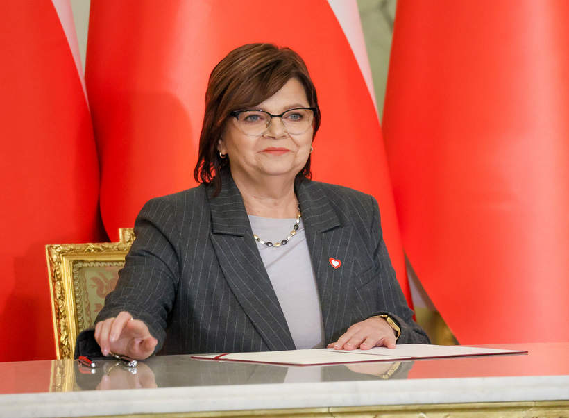 Izabela Leszczyna, ministra zdrowia