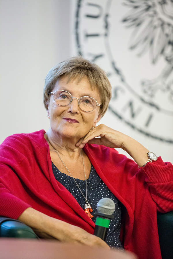 Izabella Cywińska, Spotkanie poświęcone nowej książce Anny Herbich 