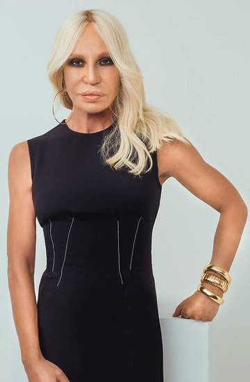 Jak-teraz-wyglada-Donatella-Versace-65-lat-2020