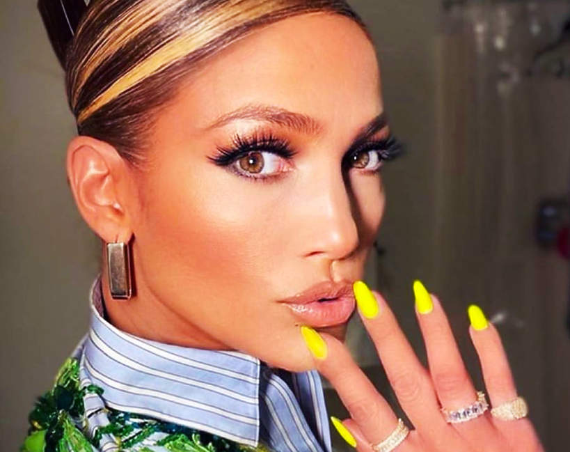 Jennifer Lopez neonowe paznokcie
