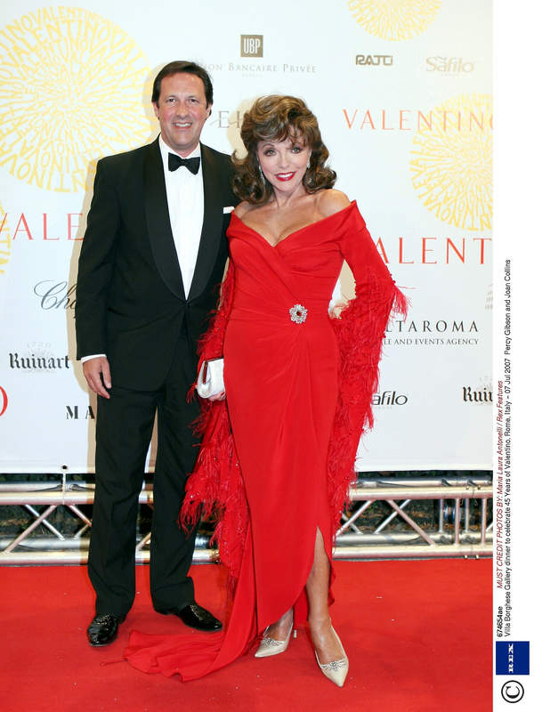 Joan Collins, Percy Gibson, Wystwa projektów Valentino w Rzymie, 07.07.2007 rok