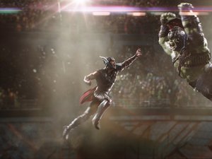 kadr z filmu Thor: Ragnarok. Disney