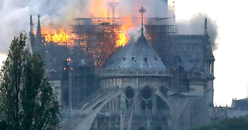 Notre-Dame płonie 2022 Cały Film Online PL