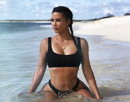 Kim Kardashian kocha swoje kobiece kształty. I to jak!
