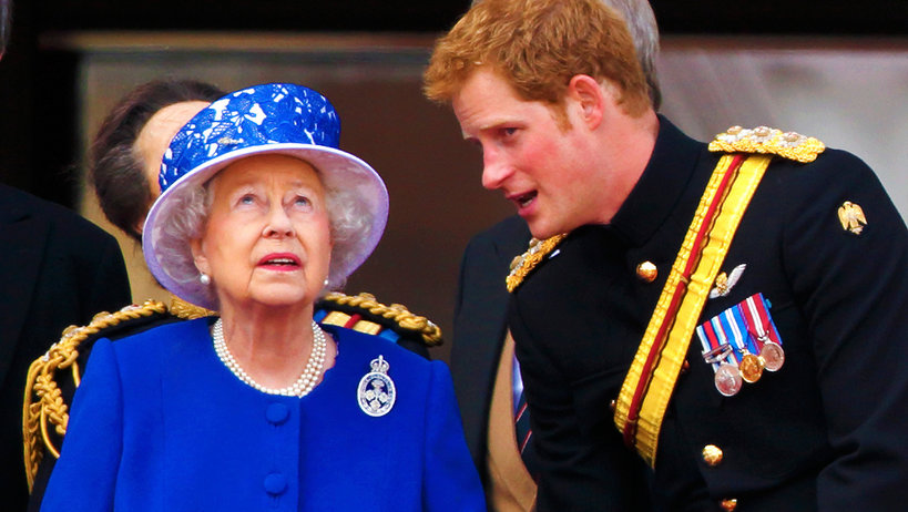 Królowa Elżbieta II i książę Harry