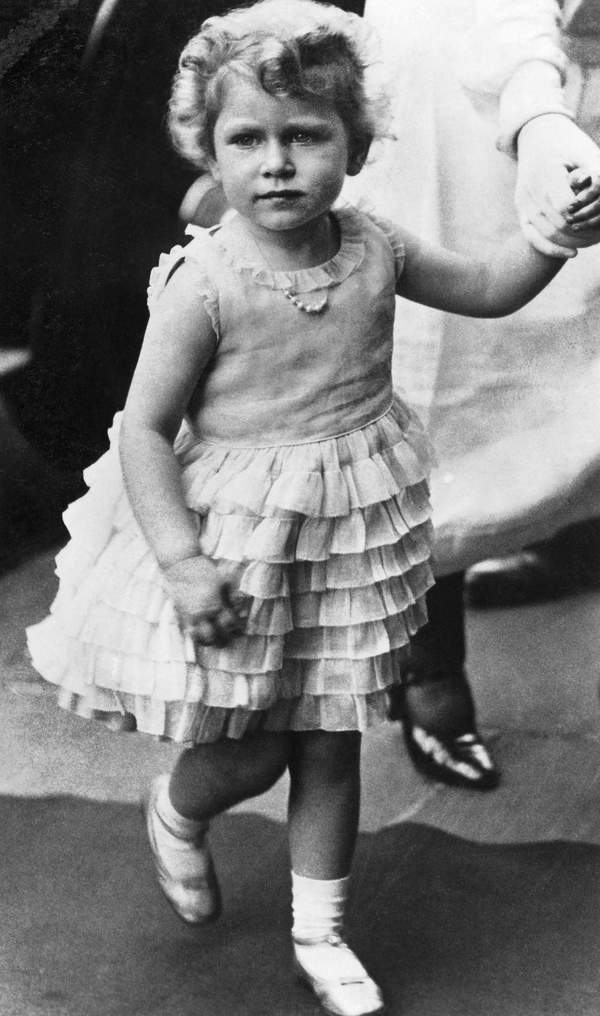 Królowa Elżbieta II jako dziecko