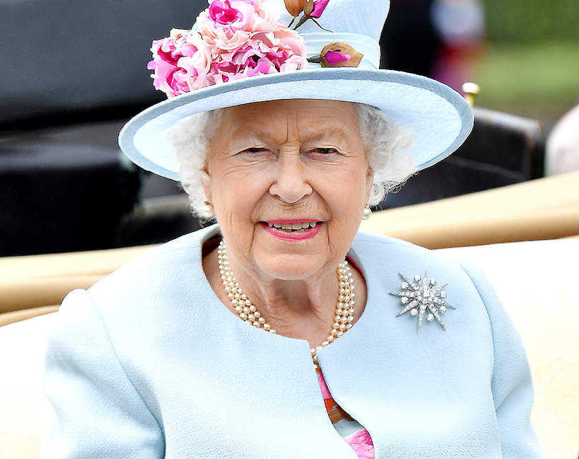 Królowa Elżbieta II sylwetka, życie, dzieci