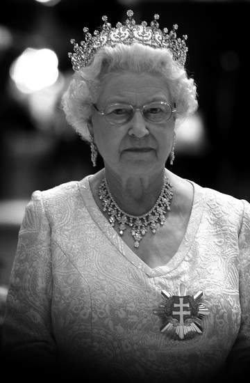 Królowa Elżbieta nie żyje