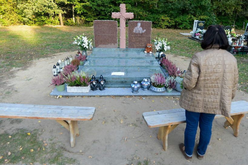 Krzysztof Krawczyk nagrobek, cmentarz Grotniki, 5.10.2021 rok