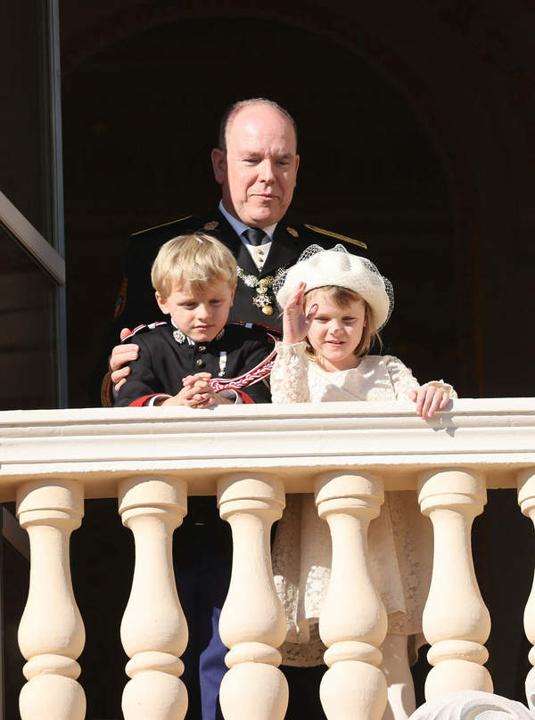 księżna Charlene, książę Albert, księżniczka Gabriella, książę Jacques, monakijska rodzina królewska