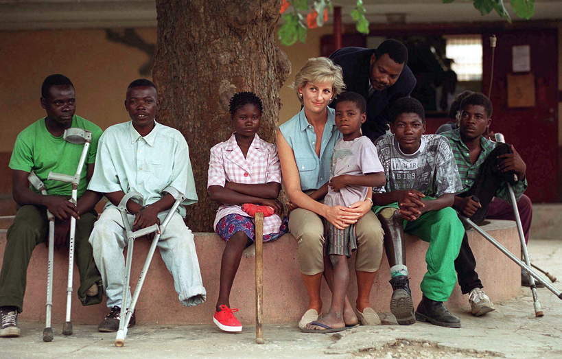 Księżna Diana w Angoli, księżna Diana działalność charytatywna