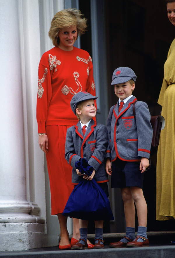 Księżna Diana z synami Harrym i Williamem