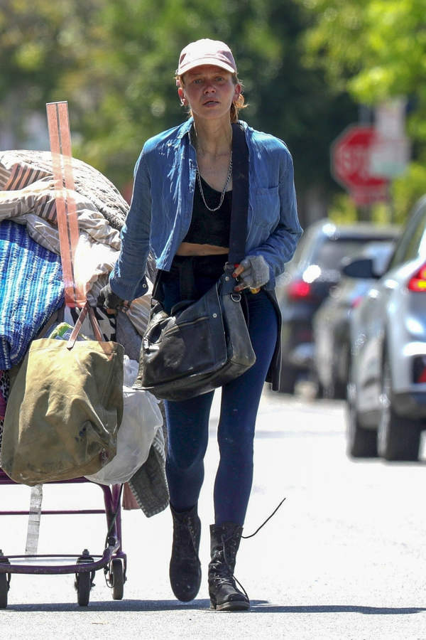 Loni Willison: bezdomna modelka żyje na ulicy w Hollywood
