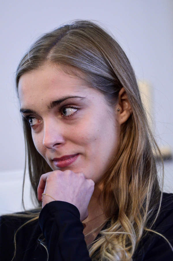 Magdalena Koleśnik zagrała sceny z seksu z bratem.