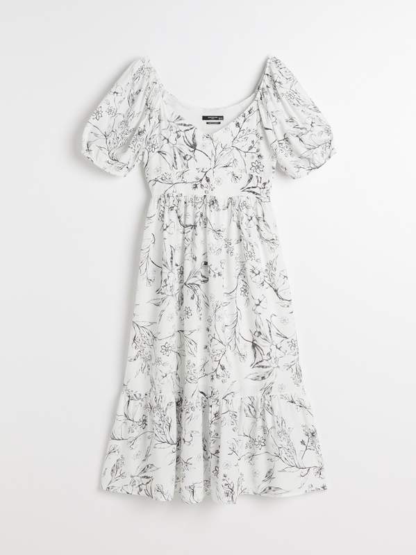 marcelina-zawadzka-w-romantycznej-bialej-sukience-podobna-kupisz-w-reserved-i-zara