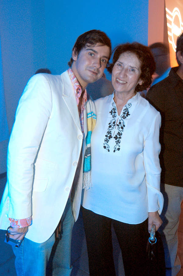 Marcin Tyszka z mamą, Mirą Tyszką, 2004 rok