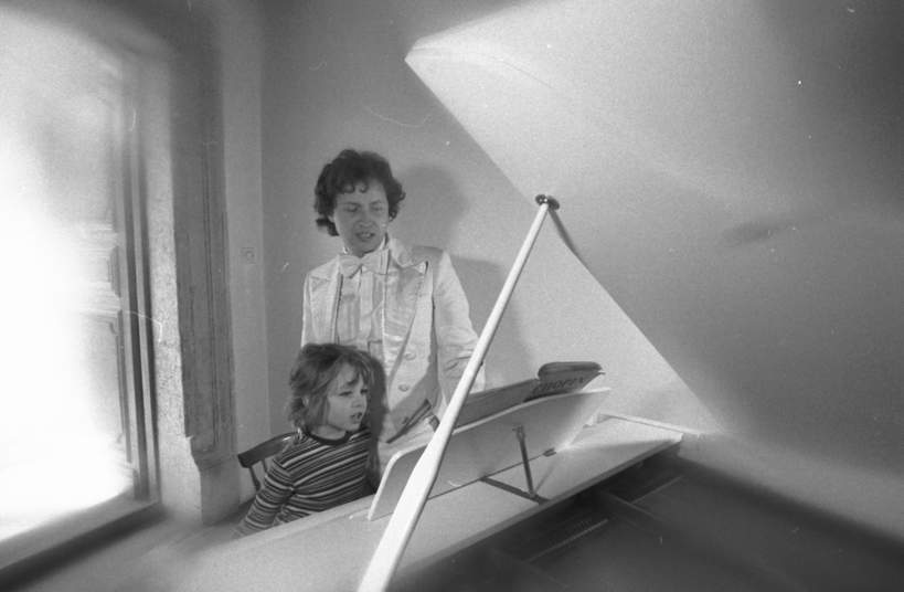 Marek Grechuta z synem Łukaszem, 1980