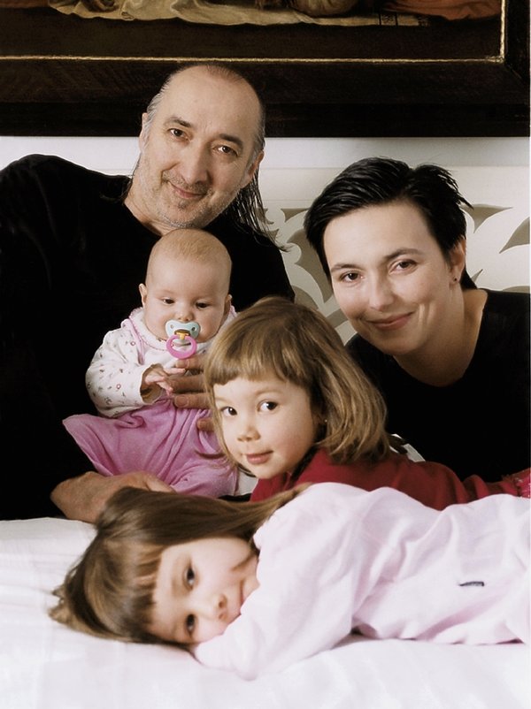 Marek Jackowski z żoną Ewą i córkami, Viva! maj 2000