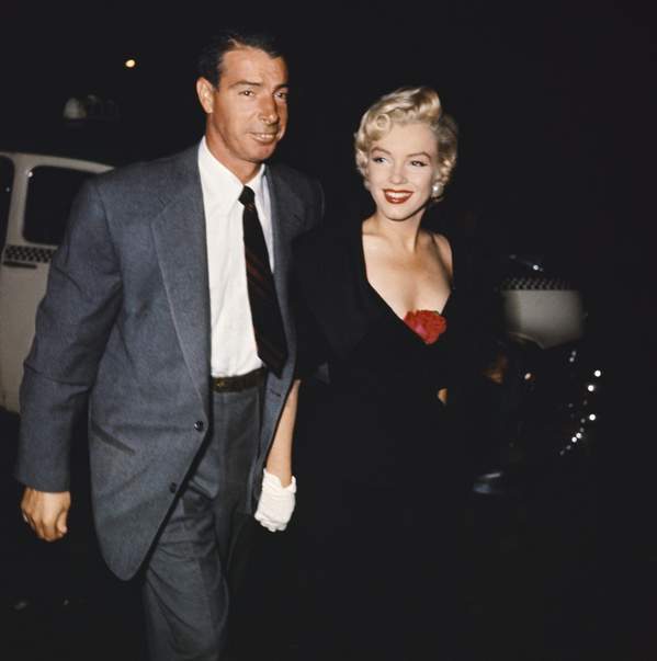 Marilyn Monroe i Joe DiMaggio: Nie umiał być jej mężem, ale do końca życia był dla niej wsparciem.