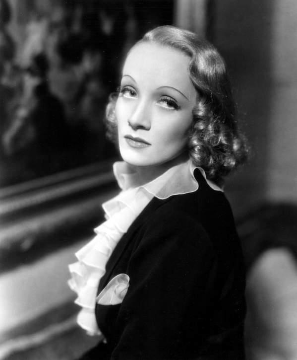 Marlene Dietrich, 1937