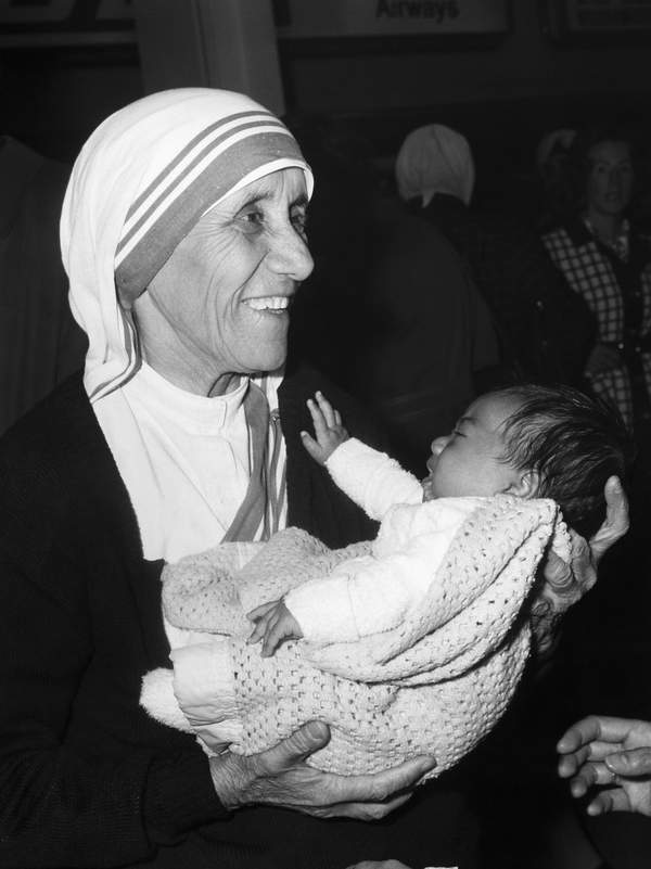 Matka Teresa z Kalkuty działalność charytatywna