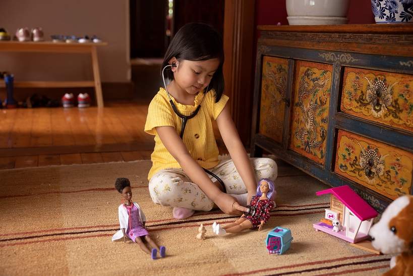 Mattel o zabawie lalkami, badania