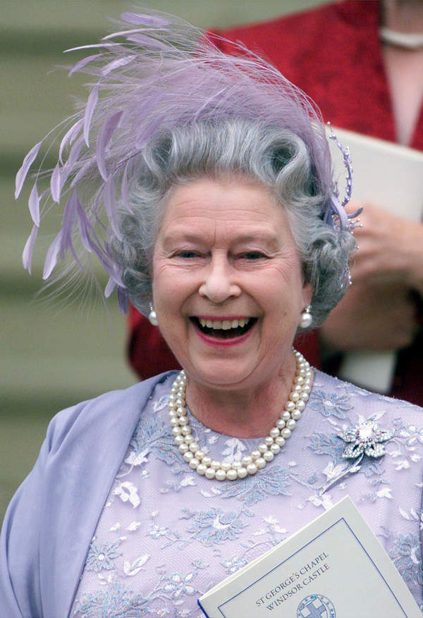 Najdroższa broszka królowe Elżbiety II