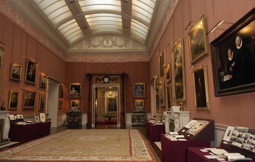 Wnętrza Pałacu Buckingham Sekrety Królewskiej Rezydencji Vivapl 
