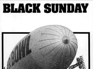 plakat filmu Czarna niedziela