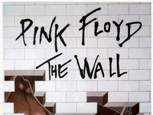 plakat z filmu Ściana