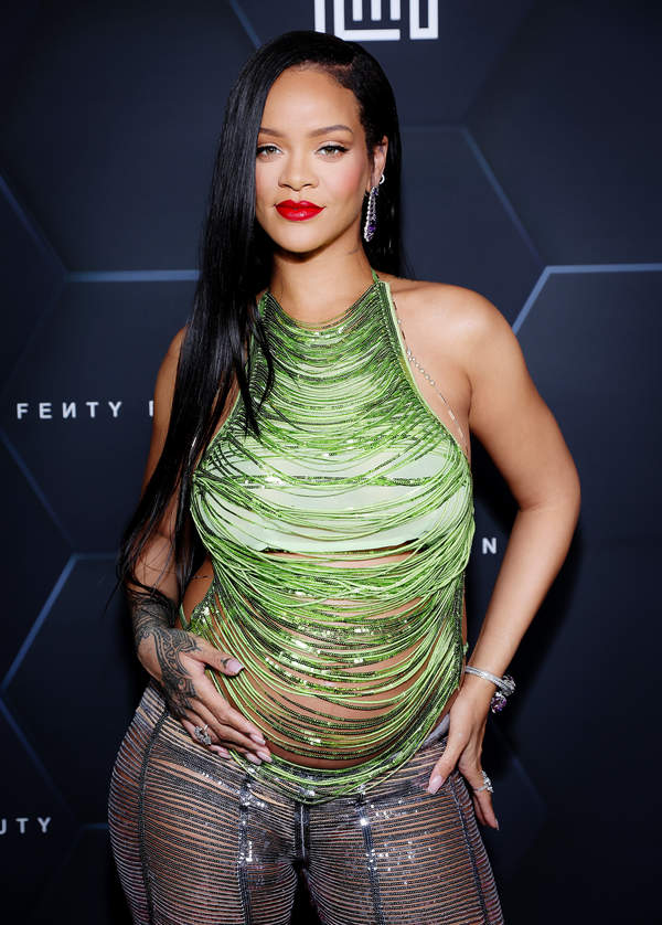Rihanna stylizacje ciążowe 3