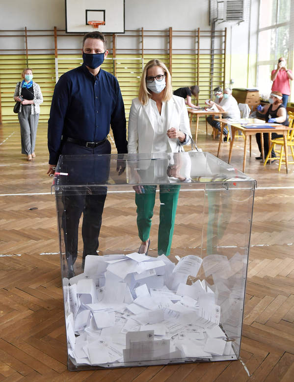 Rodzina Trzaskowskiego na głosowaniu, wybory prezydenckie 2020