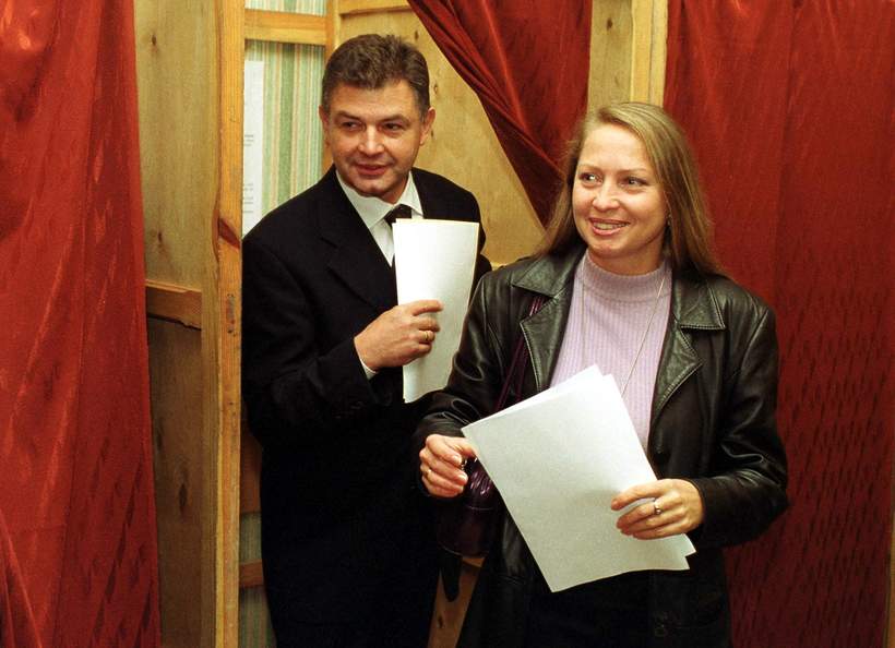 Rzeszów, 23-09-2001, Marian Krzaklewski z żoną Marylą 