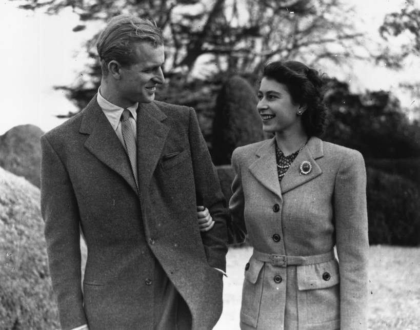 Tajemnice Windsorów: książę Filip, królowa Elżbieta II młoda