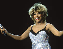 Tina Turner kończy 83 lata! Jej droga na szczyt pełna była wzlot&oacute;w i upadk&oacute;w
