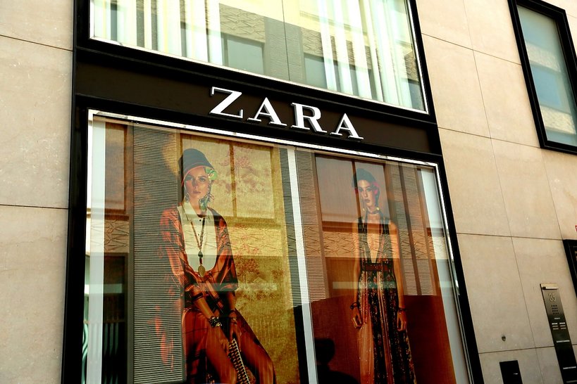 Zara, logo, witryna