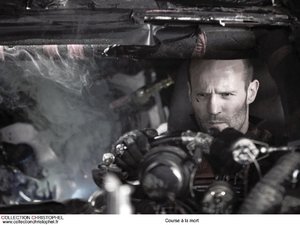 zdjęcie z filmu Death Race: Wyścig śmierci. Jason Statham