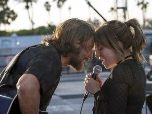 (L-R) BRADLEY COOPER as Jackson Maine and LADY GAGA as Ally in the drama "A STAR IS BORN," from Warner Bros. Pictures, in association with Live Nation Productions and Metro-Goldwyn-Mayer Pictures, a Warner Bros. Pictures release.